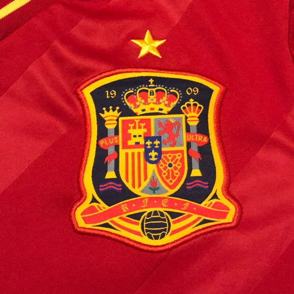 Adidas Authentic Spain WORLD CUP Jersey - Picture 2 of 7